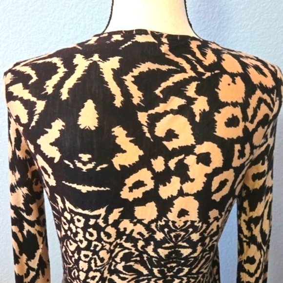 MAX MARA Long Sleeve Animal Print Blouse Shirt Top Sz Large Abstract Wrap - Picture 10 of 13